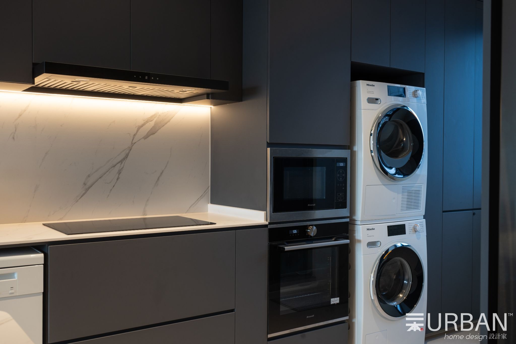 Why Hiring a Professional Carpenter is Important for Home Interiors